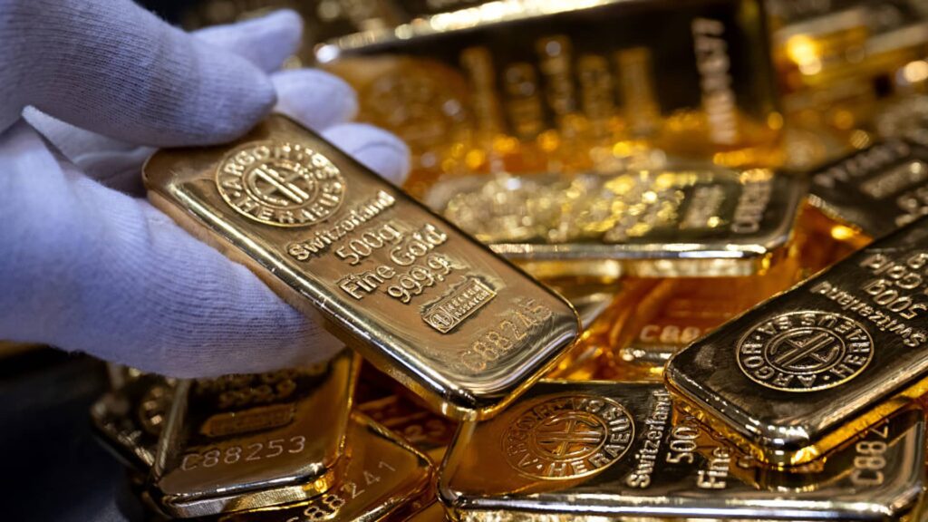 Dutch central bank transfers gold bullion from US to prepare for crisis