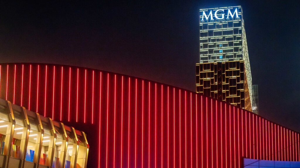 Stocks making big moves before the market: MGM, DRI, META, BB