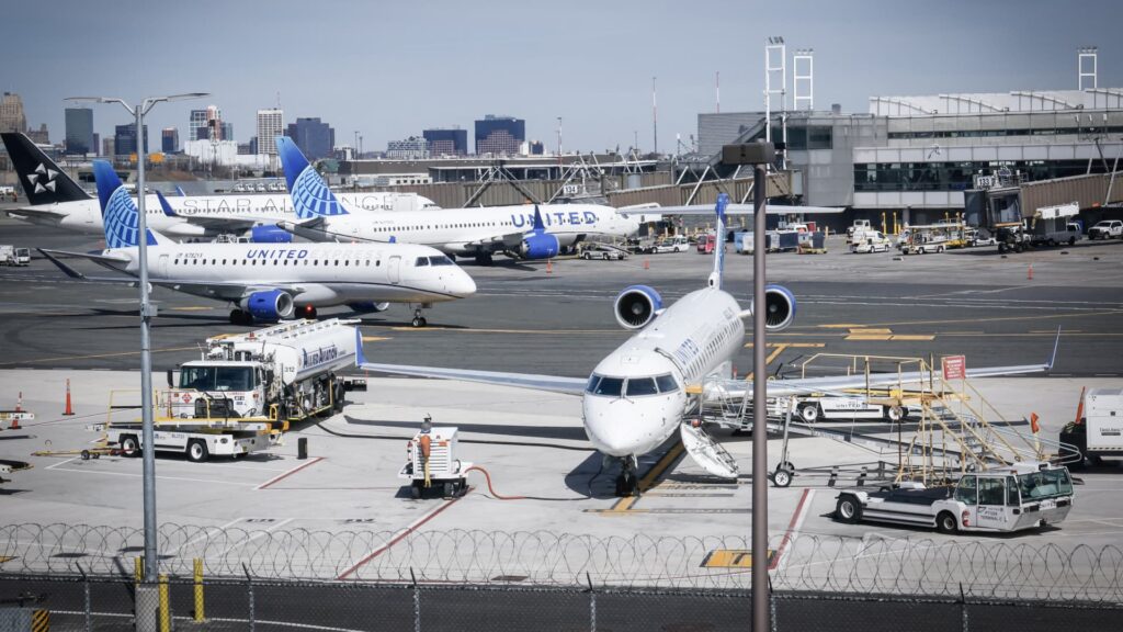 Verizon cable cut disrupts flights in Newark, New York and Philadelphia