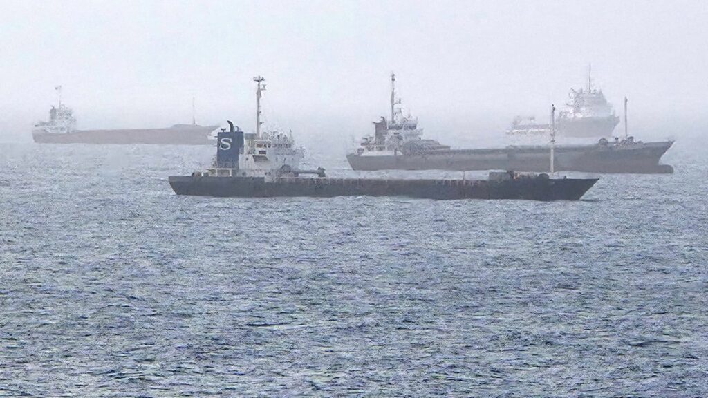 More than 17 million barrels of oil passed through Hormuz: Energy Secretary