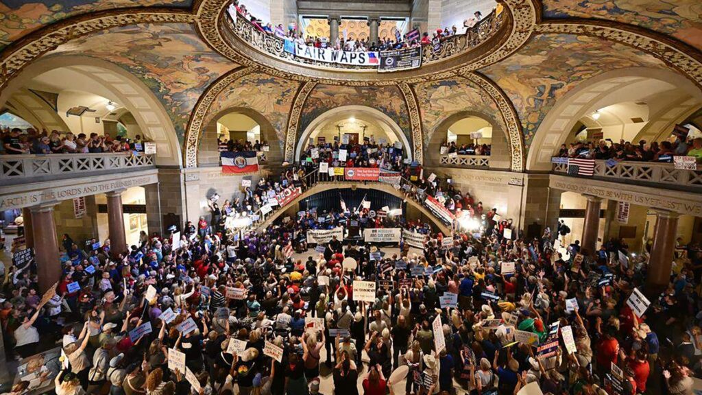 In a blow to President Trump, Missouri Supreme Court blocks Republican-drawn congressional maps