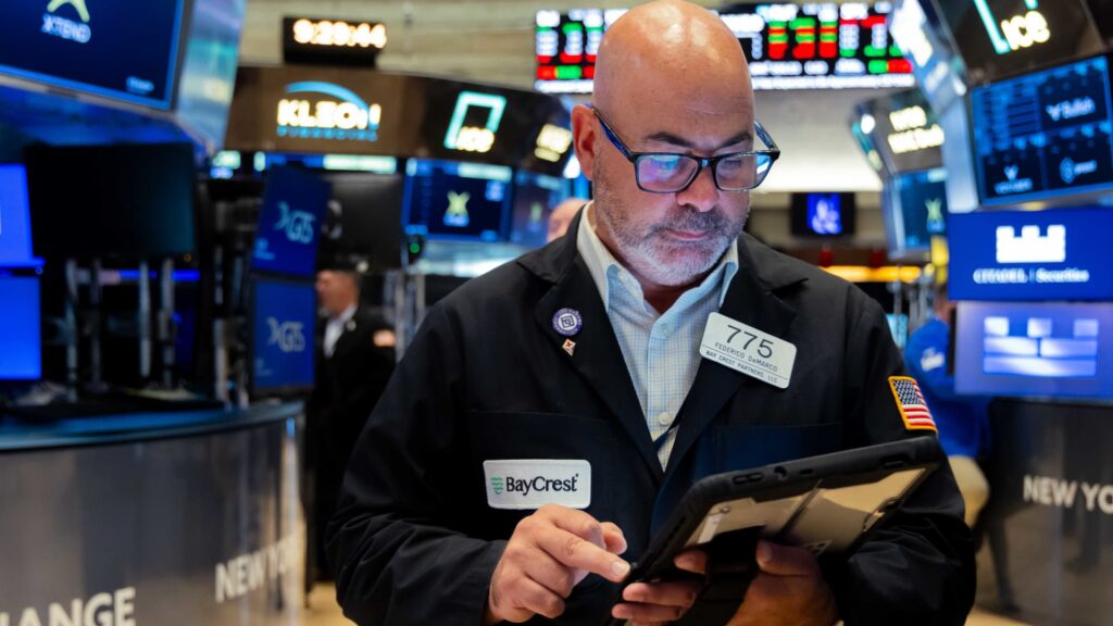 Santori: S&P 500 within reach of record as bulls rely on familiar leadership