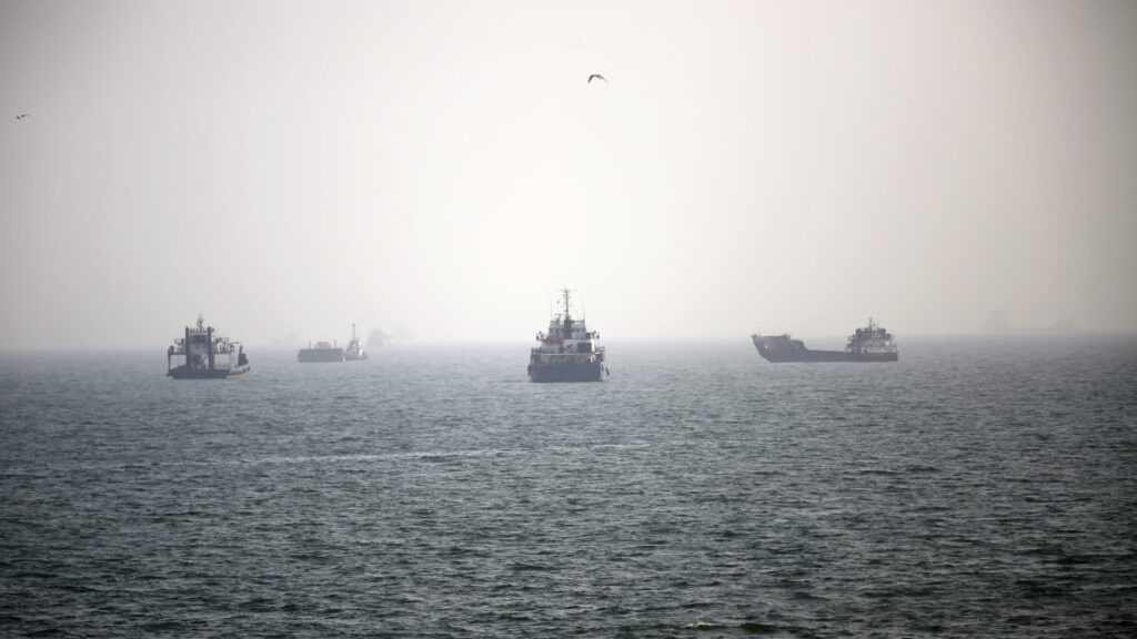 Oil prices are mixed after US and Iran talk for hours at UN meeting