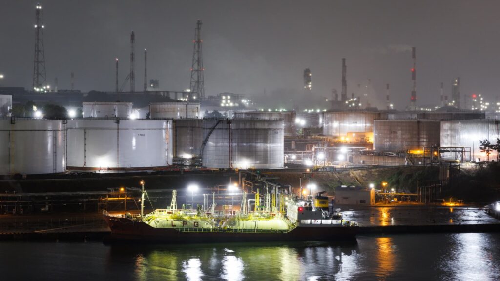 Impact of Saudi Arabia’s pipeline closure on Asian crude oil importing countries