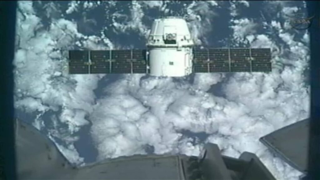 Data Centers in Space: Four Obstacles, Elon Musk’s Ambitious Schedule