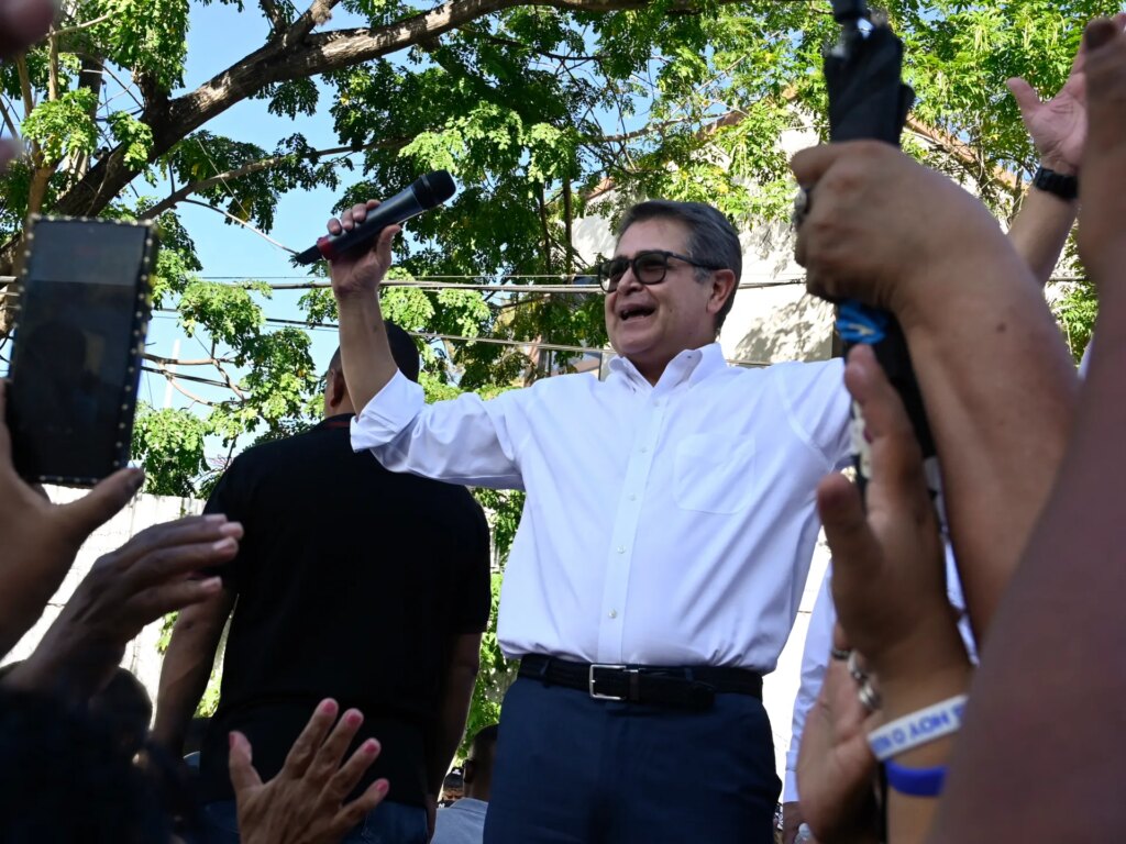 Honduras court drops lawsuit against former President Hernandez following President Trump’s pardon | Honduras Court News