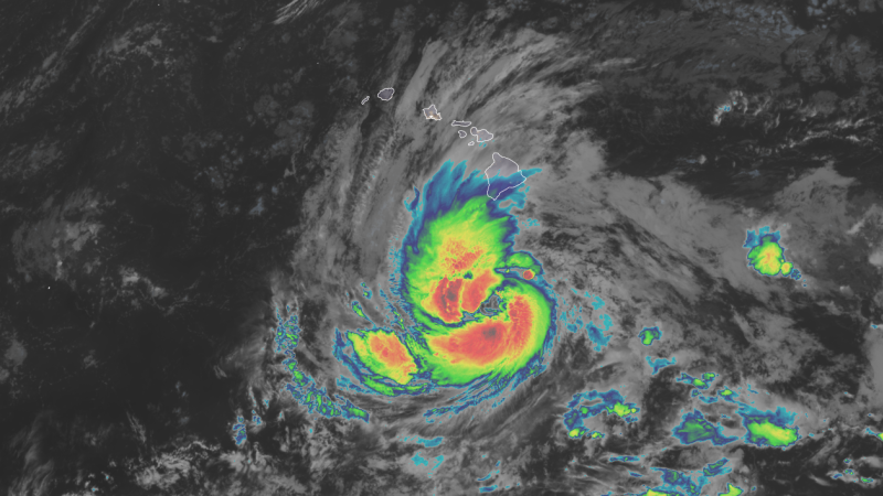 Hurricane Noro approaches Hawaii while rapidly gaining strength in the El Niño-hit Pacific Ocean