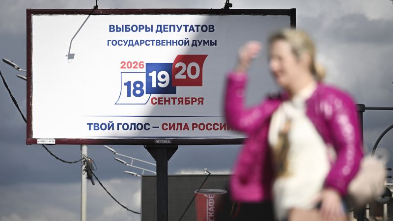 Russian parliamentary elections: Empty podium, electronic voting prizes, no opposition