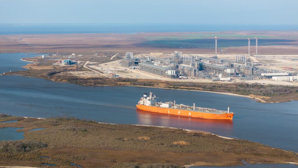 Qatar’s agreement on US natural gas purchases shows how Iran war has redrawn markets