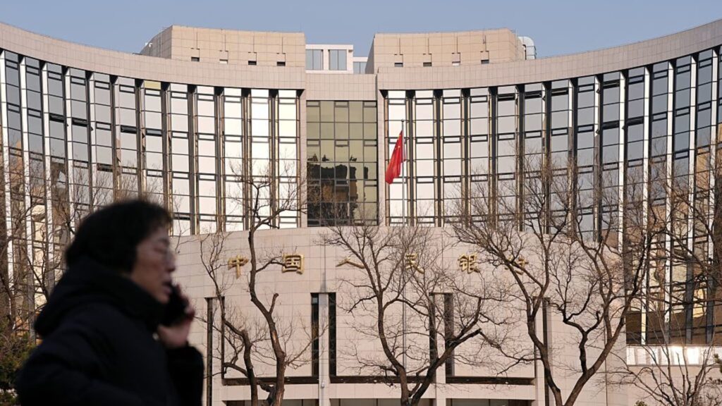 CNBC Daily Open: China closes record 670 banks, new concerns over oil and AI
