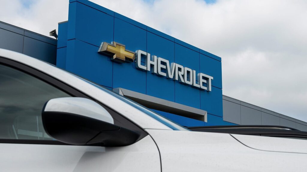 GM’s third-quarter sales fell 5.5%, Toyota did well with electric vehicle sales