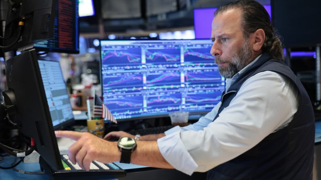 U.S. Treasury yields rise despite September employment report