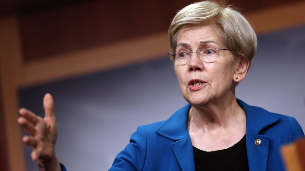 Warren asks Justice Department to investigate Bank of America money laundering