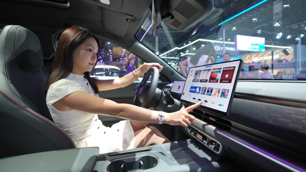 Chinese car buyers prioritize technology over price: Bain