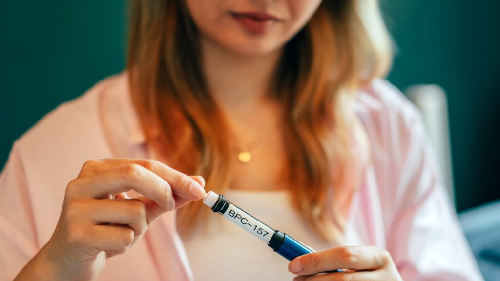 Peptides: What Doctors Say About Safety, Risks, and Benefits
