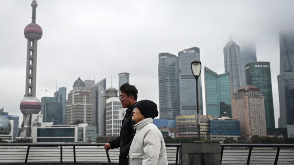 IMF wants China to spend money to get off ‘fiscal cliff’