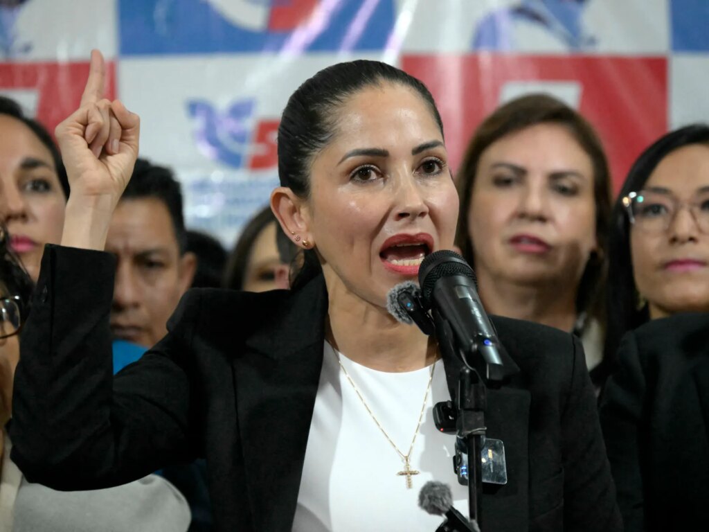 Ecuadorian opposition leader Luisa Gonzalez arrested in campaign finance investigation | Ecuadorian opposition leader Luisa Gonzalez arrested election news