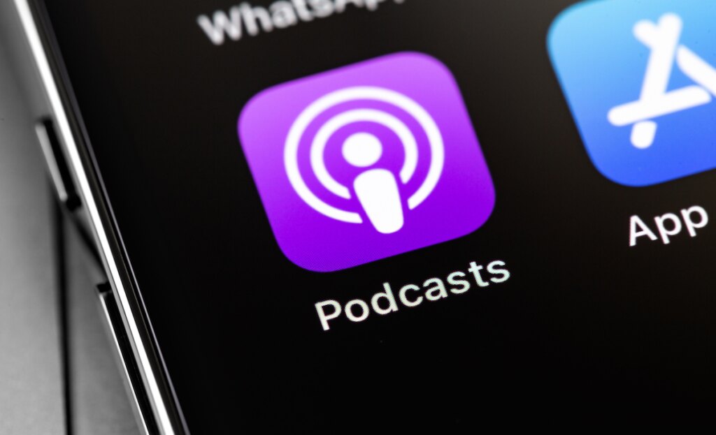 Apple reveals deal to hire team and license technology from personalized podcast startup Huxe