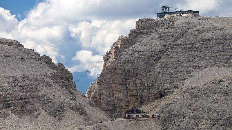 American tourist dies after falling 300 feet while climbing in Italy