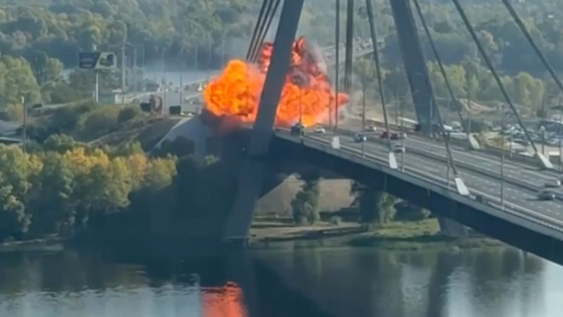 Russian drone crashes into Kiev bridge, sirens and explosions intensify as German PM arrives